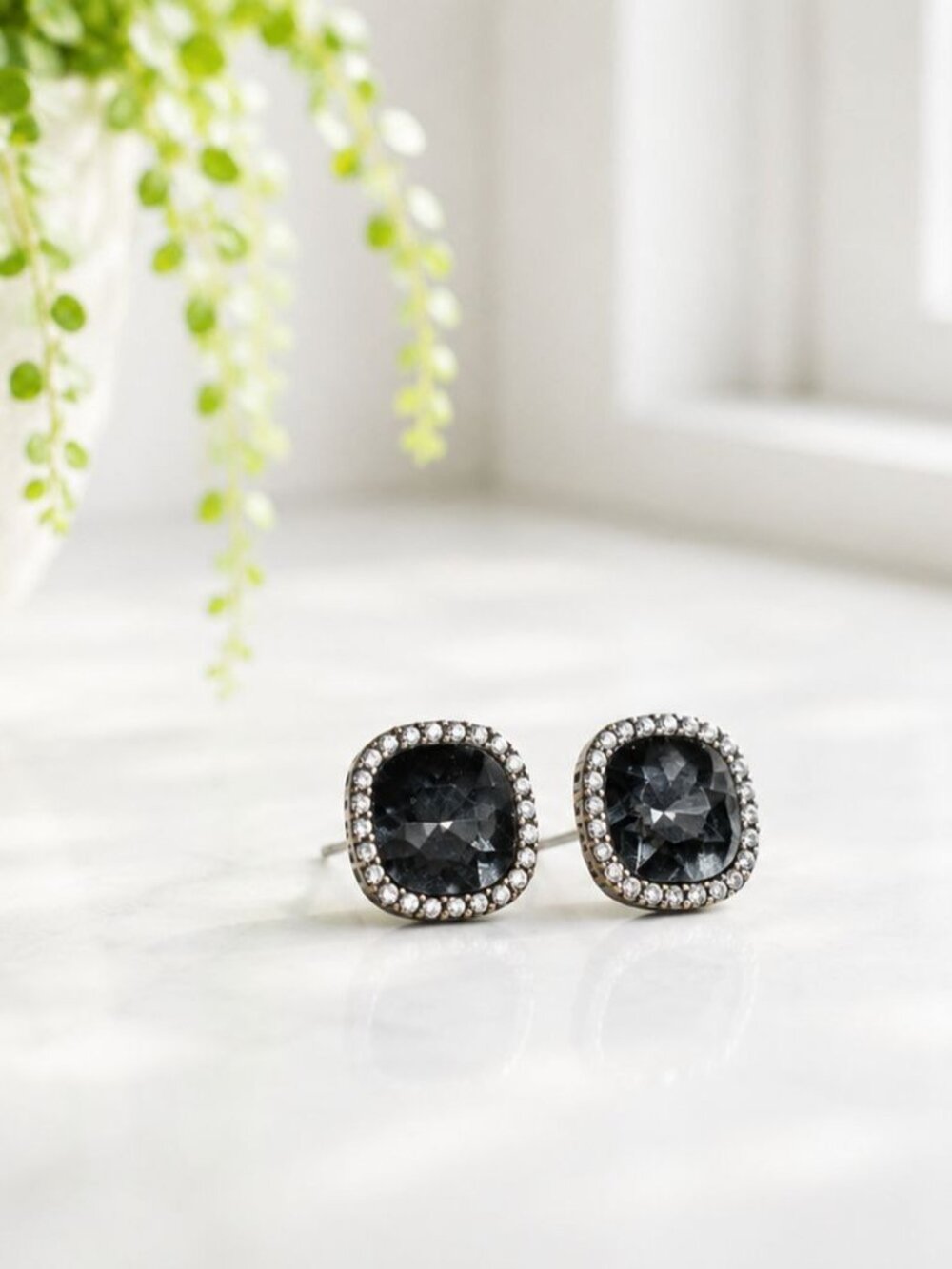 Vintage Square Black Crystal-look Stud Earrings With Rhinestone Halo